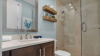 2 Golf Carts, Great Community Pool, Modern Charm