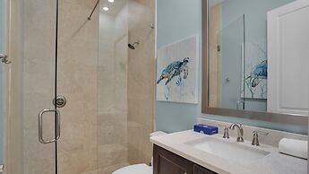 2 Golf Carts, Great Community Pool, Modern Charm