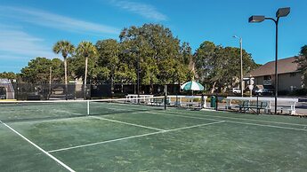 2br/2ba ~ Sleeps 6 ~ Public Beach Access!