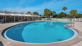 2br/2ba ~ Sleeps 6 ~ Public Beach Access!