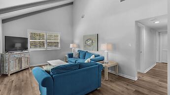 2br/2ba ~ Sleeps 6 ~ Public Beach Access!