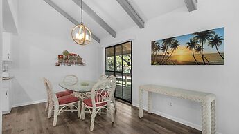 2br/2ba ~ Sleeps 6 ~ Public Beach Access!