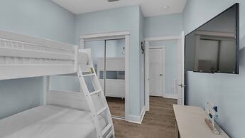 3BR Home /beach Access/spacious Deck/zoo Across
