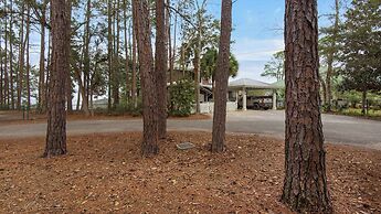 3br/3.ba With Dock, Deck/balcony and Fireplace