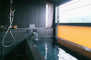 Ureshino Onsen Yadoya Uchiroji Hondori