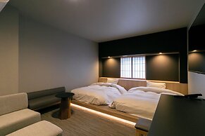 Ureshino Onsen Yadoya Uchiroji Hondori