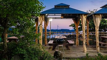 Yeongheungdo Noeul&bada Pension