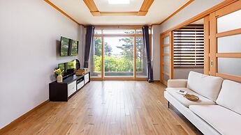 Yeongheungdo Noeul&bada Pension