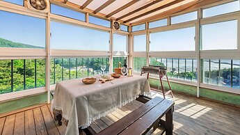 Yeongheungdo Noeul&bada Pension