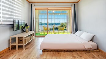 Yeongheungdo Noeul&bada Pension