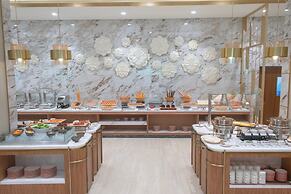 Grand Westside Manila Bay