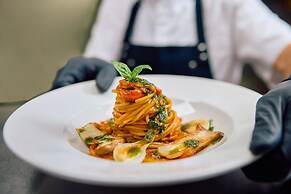 Grand Westside Manila Bay