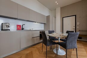 Elegant Home With Terrace by Wonderful Italy