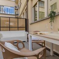 Elegant Home With Terrace by Wonderful Italy