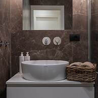 Elegant Home With Terrace by Wonderful Italy