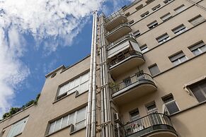 Elegant Home With Terrace by Wonderful Italy