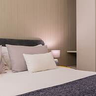 Elegant Home With Terrace by Wonderful Italy