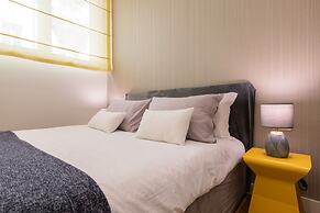 Elegant Home With Terrace by Wonderful Italy