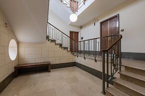 Elegant Home With Terrace by Wonderful Italy