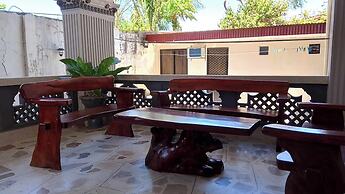 Topaz Bed and Breakfast Hotel