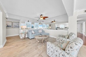 Shoreline Towers 1061