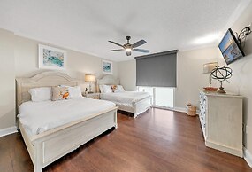 Shoreline Towers 1061