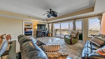 Harbor Landing 203b