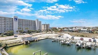 Harbor Landing 203b