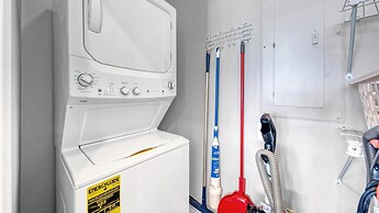 Shoreline Towers 2124