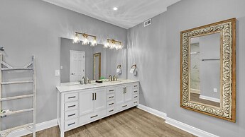 Shoreline Towers 2124