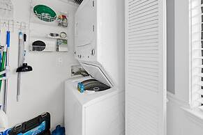 Crystal Village II, Unit 19B