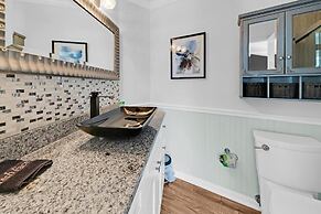 Crystal Village II, Unit 19B