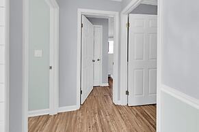 Crystal Village II, Unit 19B