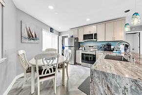 Crystal Village II, Unit 6B