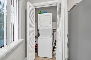 Crystal Village II, Unit 6B