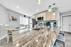 Crystal Village II, Unit 6B