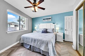 Crystal Village II, Unit 6B