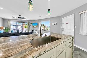 Crystal Village II, Unit 6B