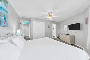 Crystal Village II, Unit 18A