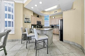 Silver Beach Towers - Penthouse106e