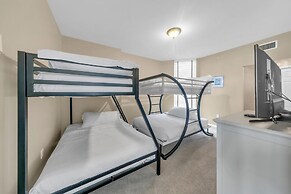 Silver Beach Towers - Penthouse106e