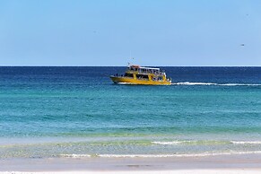 Silver Beach Towers - Penthouse106e