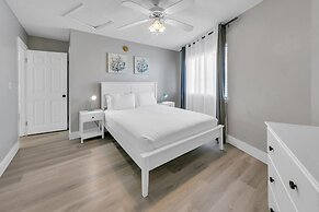 Crystal Village II, Unit 16B