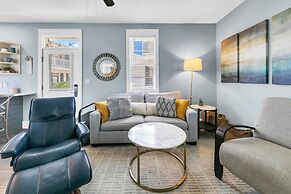 Crystal Village II, Unit 10B