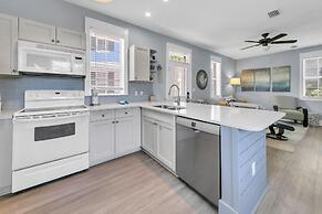 Crystal Village II, Unit 10B