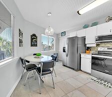 Crystal Village II, Unit 10B