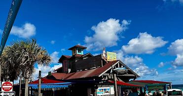 Crystal Village II, Unit 10B