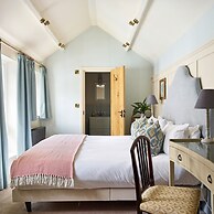 The Old Coach House - From 500 Per Night