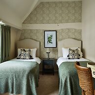 The Old Coach House - From 500 Per Night