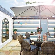 The Old Coach House - From 500 Per Night